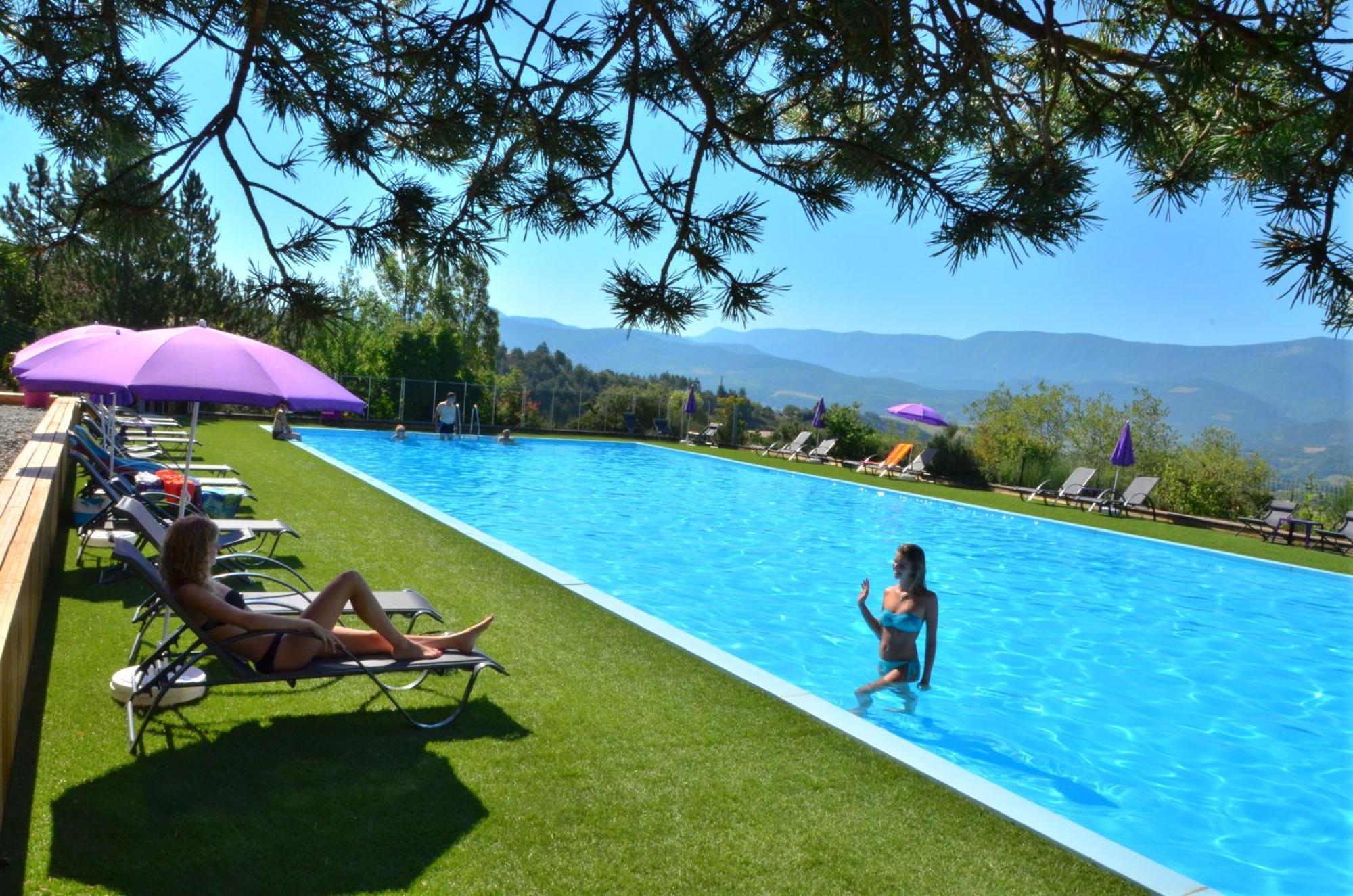 Camping Les Hauts De Rosans Extérieur photo