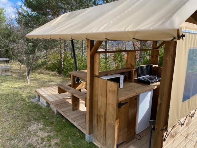 Camping Les Hauts De Rosans Extérieur photo